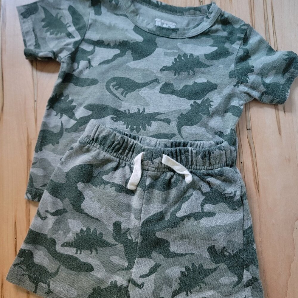 The Children's Place Toddler Dinosaur Camoflauge Shorts Set - Size 18-24 Months